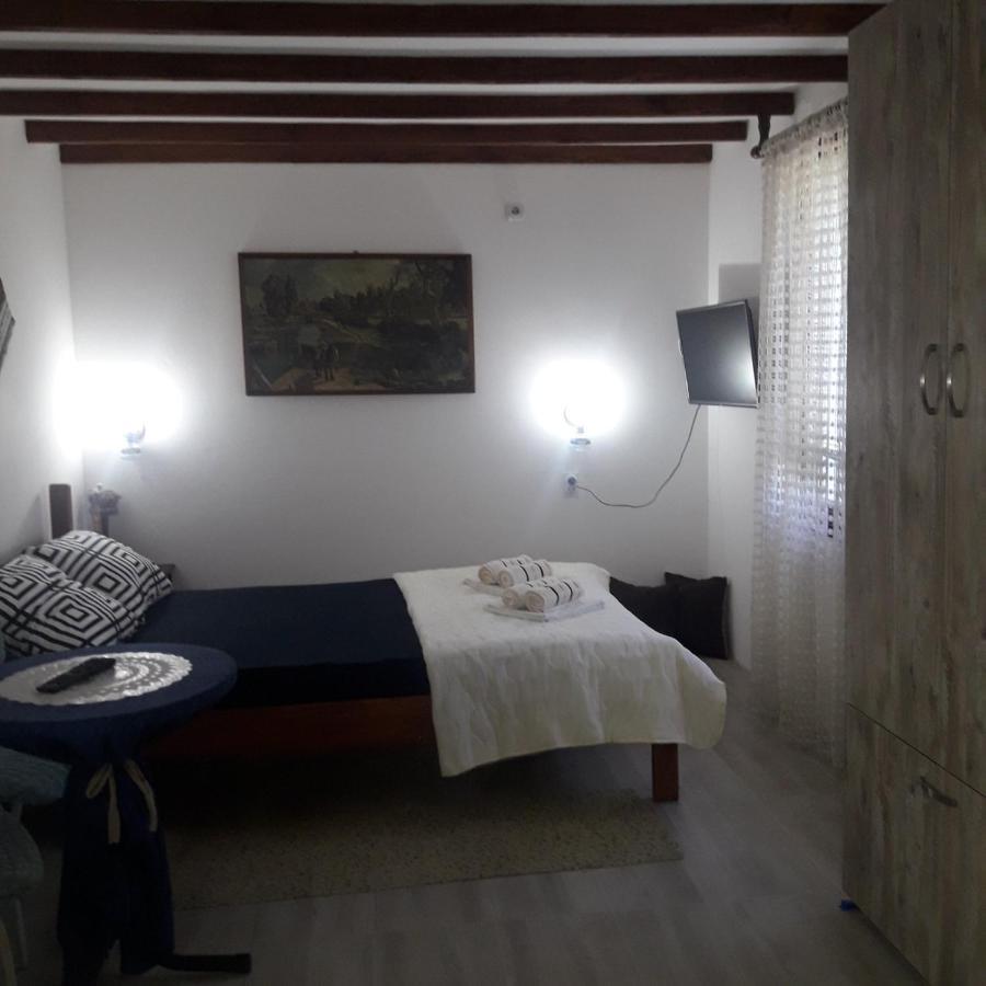 Sljivik Guest House Nis Bagian luar foto